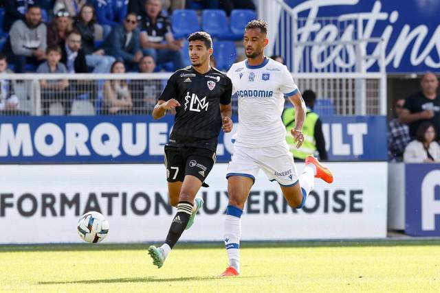 锡安制胜上篮鹈鹕险胜马刺 魔术逆转胜森林狼